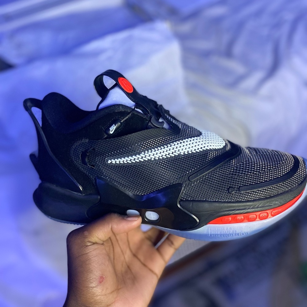 Nike BB Adapt 2.0